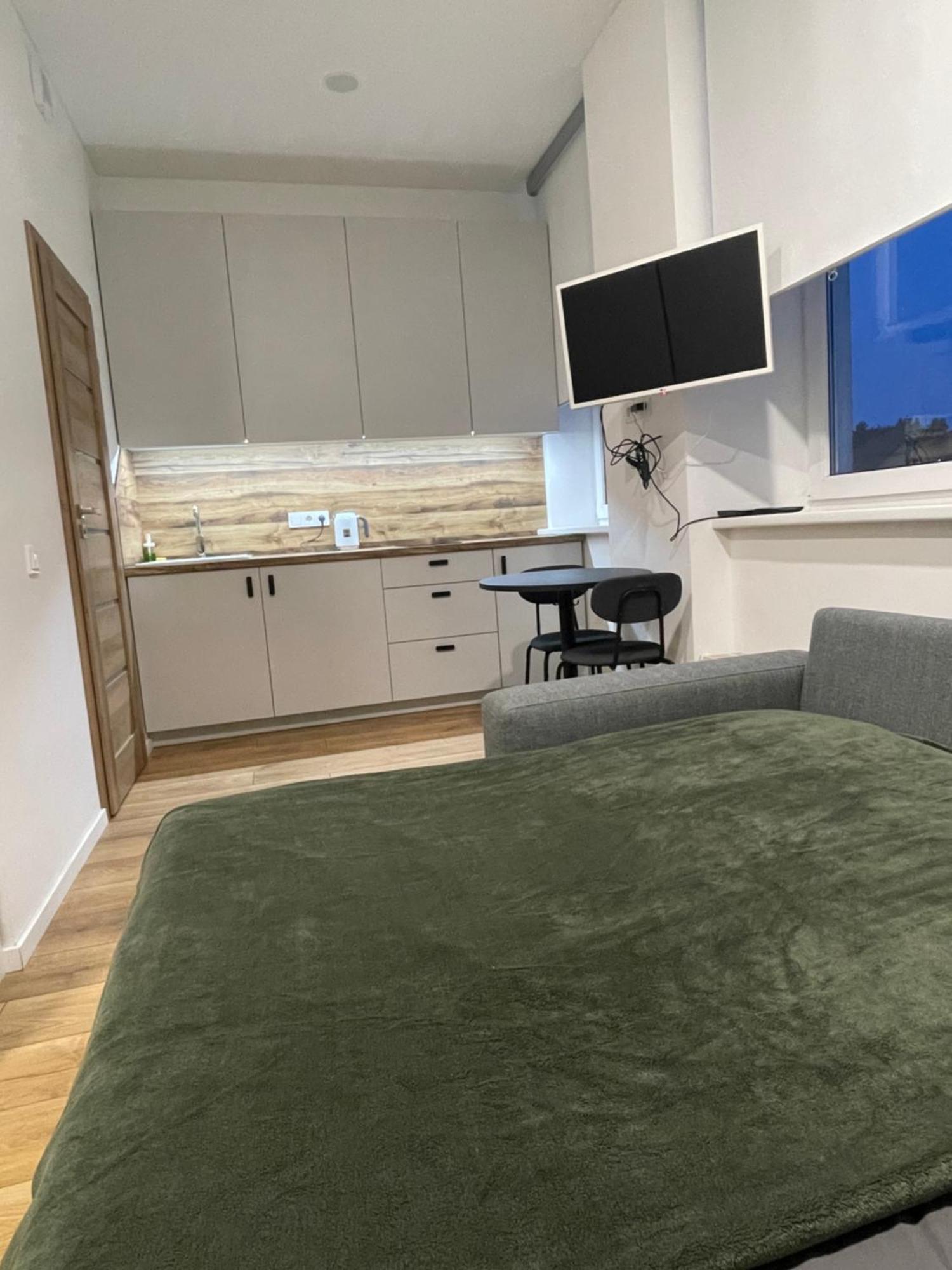 Airport Apartment 32 Self Check-In Free Parking VNO Eksteriør bilde